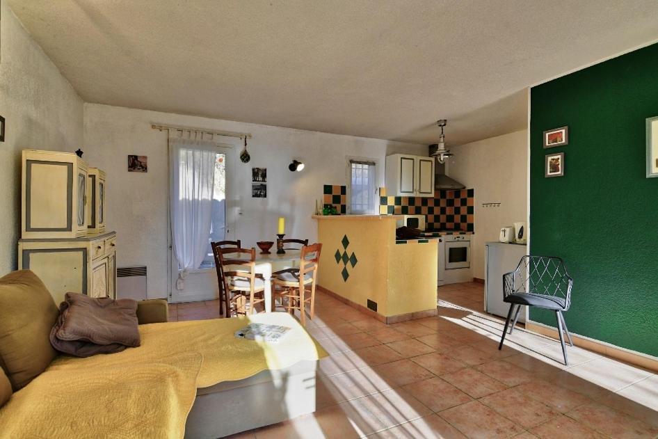 L'Oustaou Du Luberon Et Spa Villelaure Exterior foto