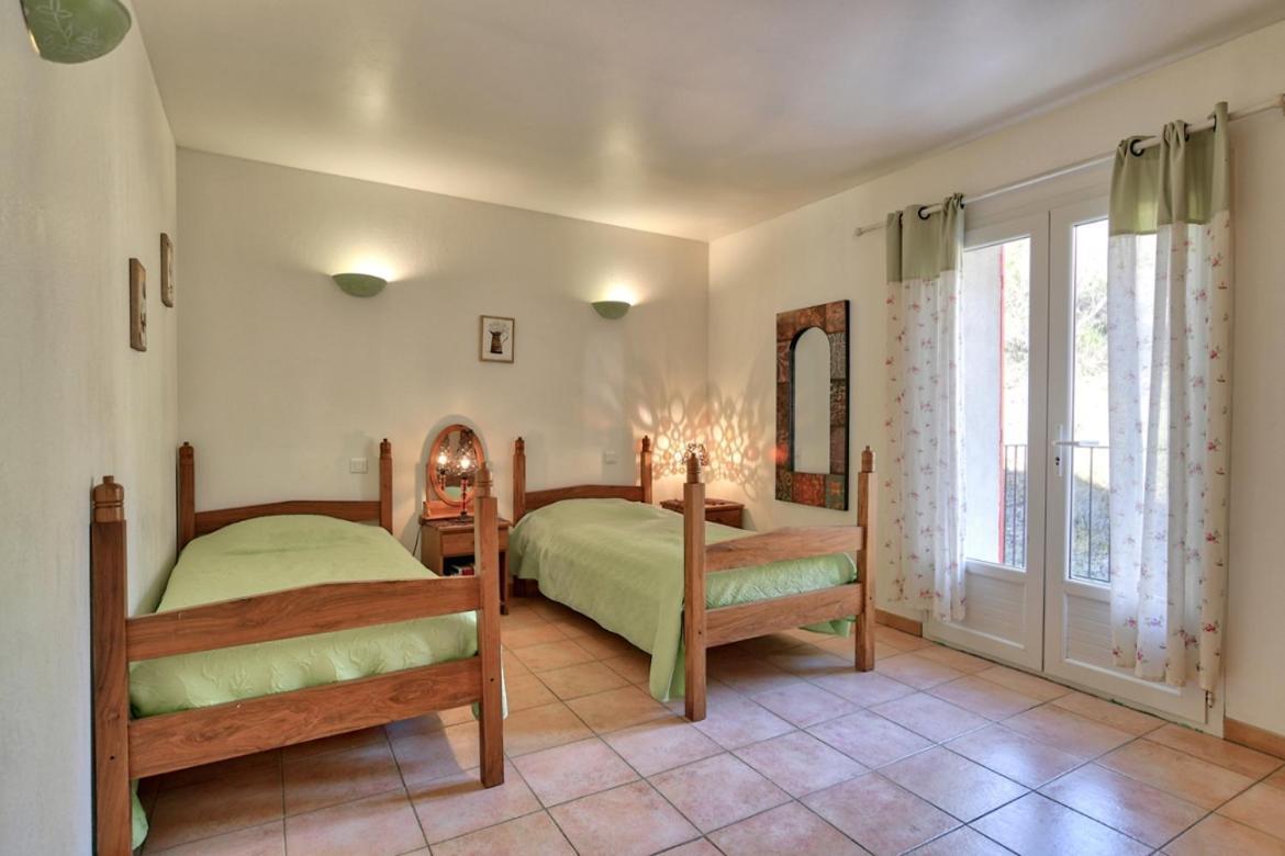 L'Oustaou Du Luberon Et Spa Villelaure Exterior foto